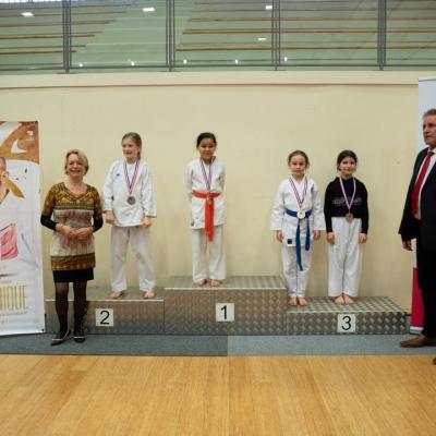 Podium kumite helena
